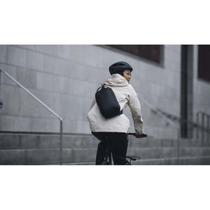 Thule Tact sling 8L black